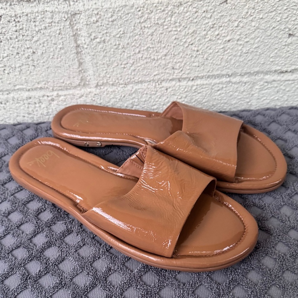 Beek Songlark Slide Sandal  Latte Patent Leather Size 10